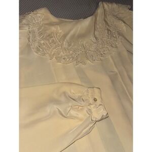La Blouse VTG Floral Yoke Button Back Whimsy Office Elegant Romantic Top 12